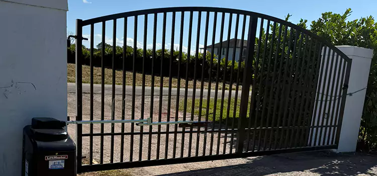 Driveway Fence Repair Kenmore